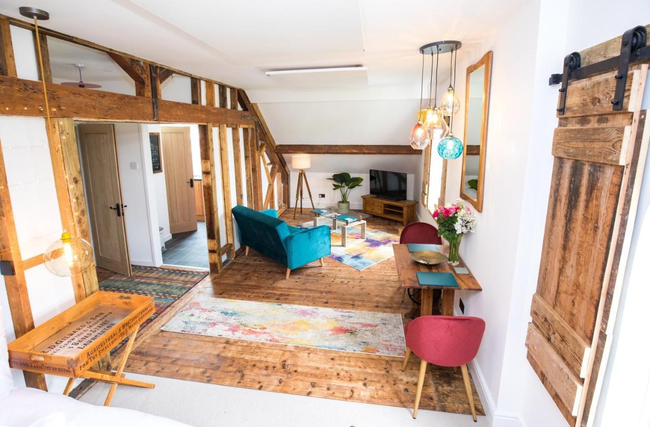James' Place At Brynawel 4*